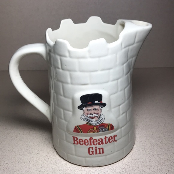 Beefeater Gin Castle Pitcher Stein - Picture 3 of 6